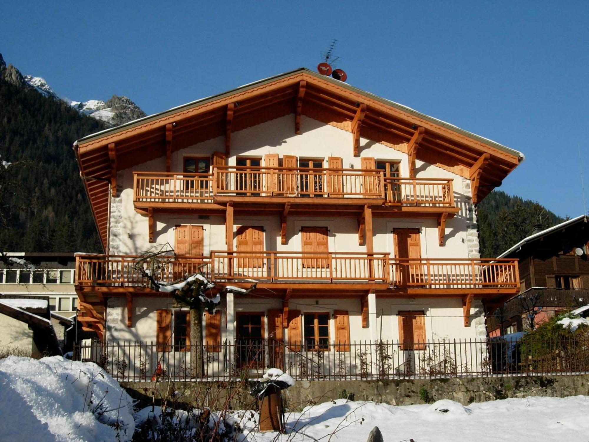 De Standing Avec Balcon Et Wifi A - Fr-1-343-176